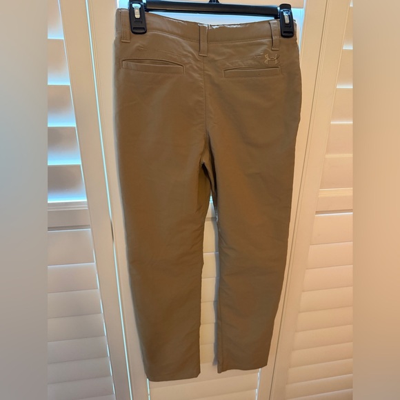 Youth Medium NWOT Under Armour pants - Picture 4 of 5